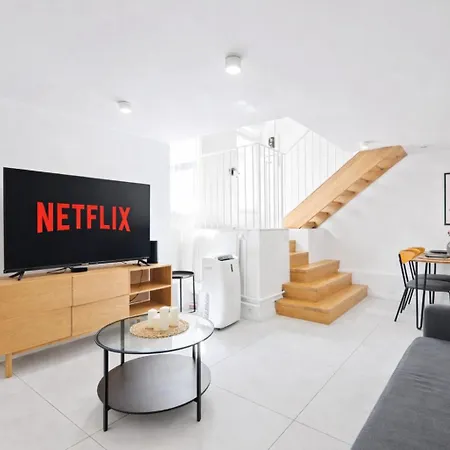 شقة Near Eiffel Tower With Netflix